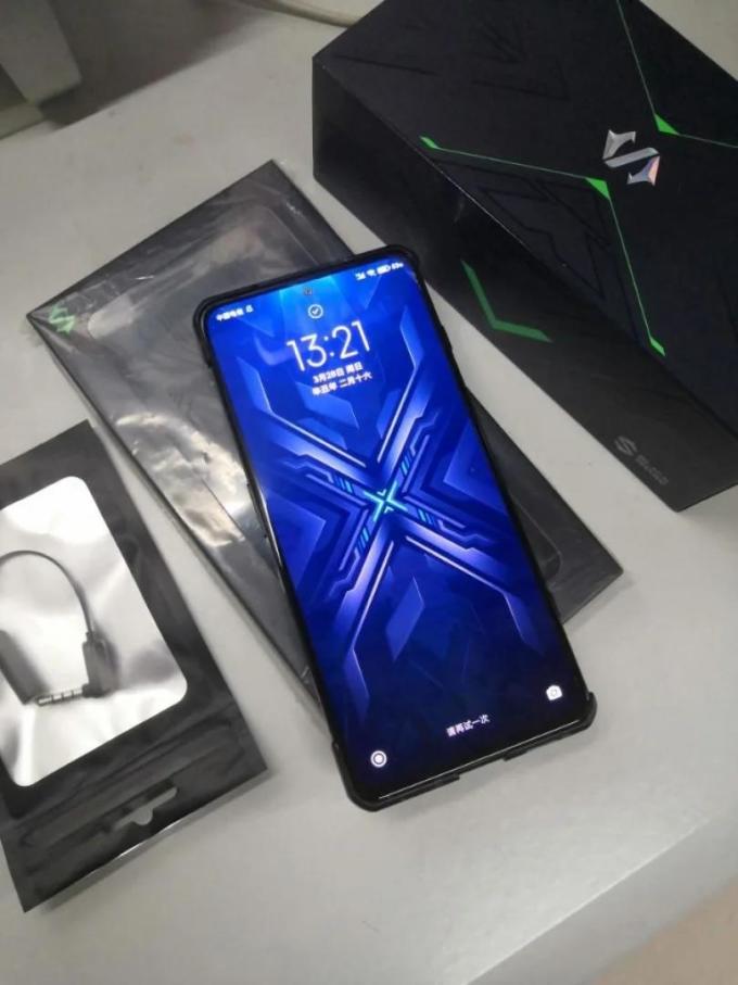 black shark 黑鲨 4 8gb 128gb 墨海黑 骁龙870 磁动力升降肩键 120w