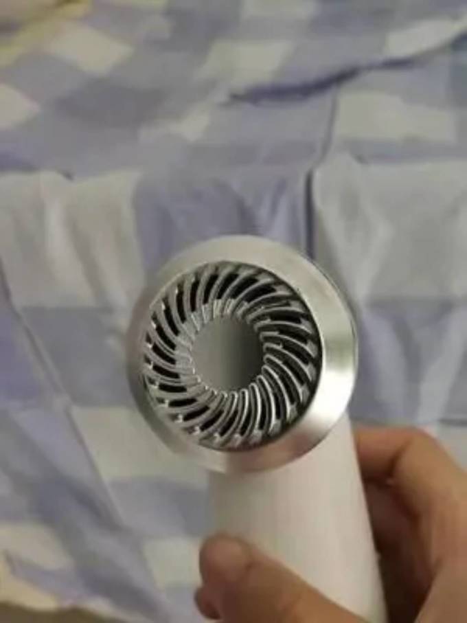 清蜓车载吸尘器