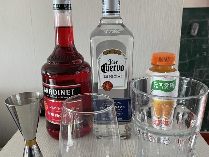 必得利洋酒