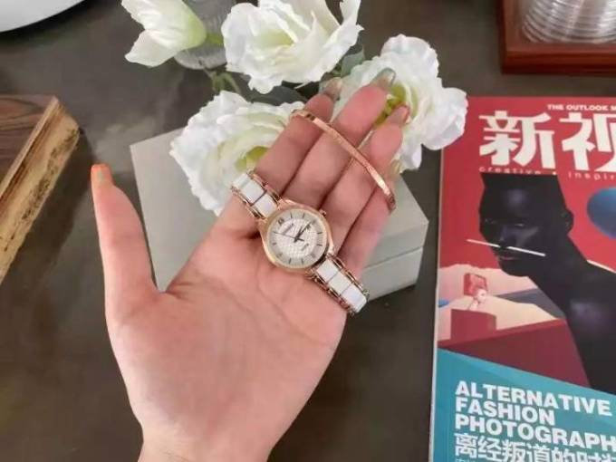 列奥尼达女表
