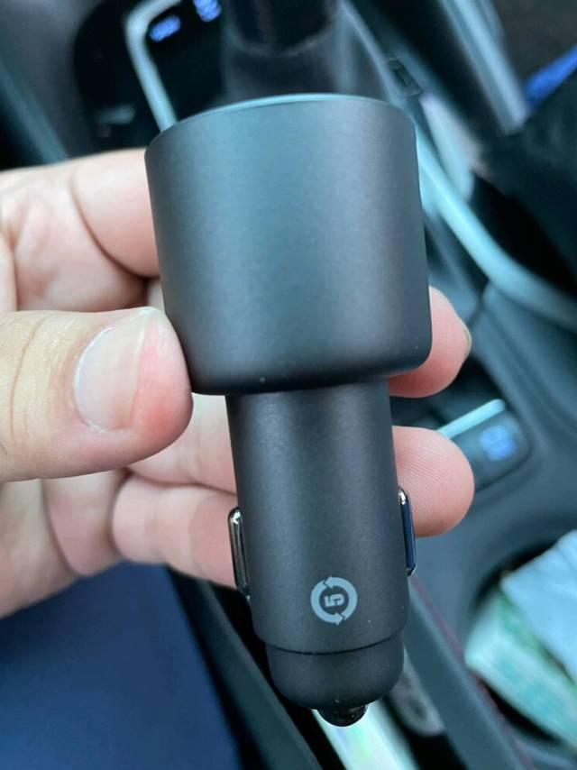 开车出行，车载充电器真的少不了