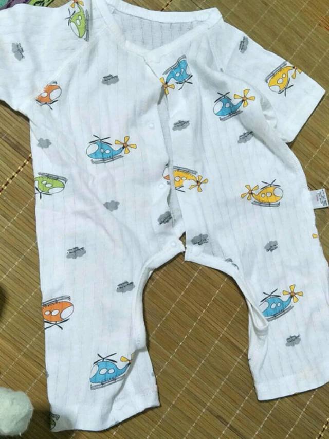 夏季婴儿服装