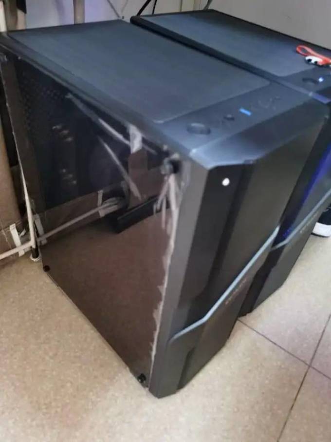 金达机箱