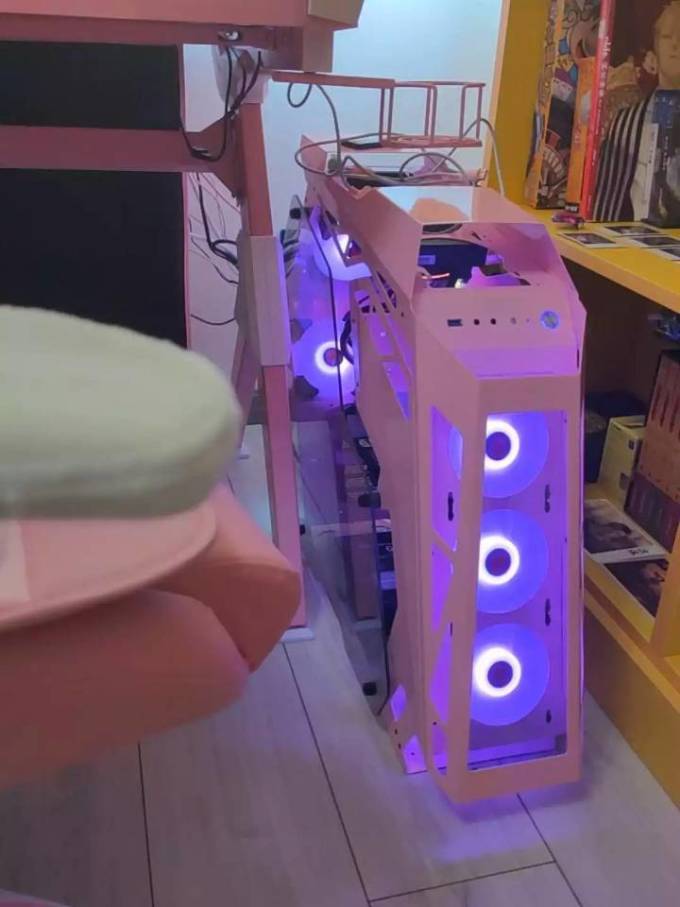 玩嘉机箱