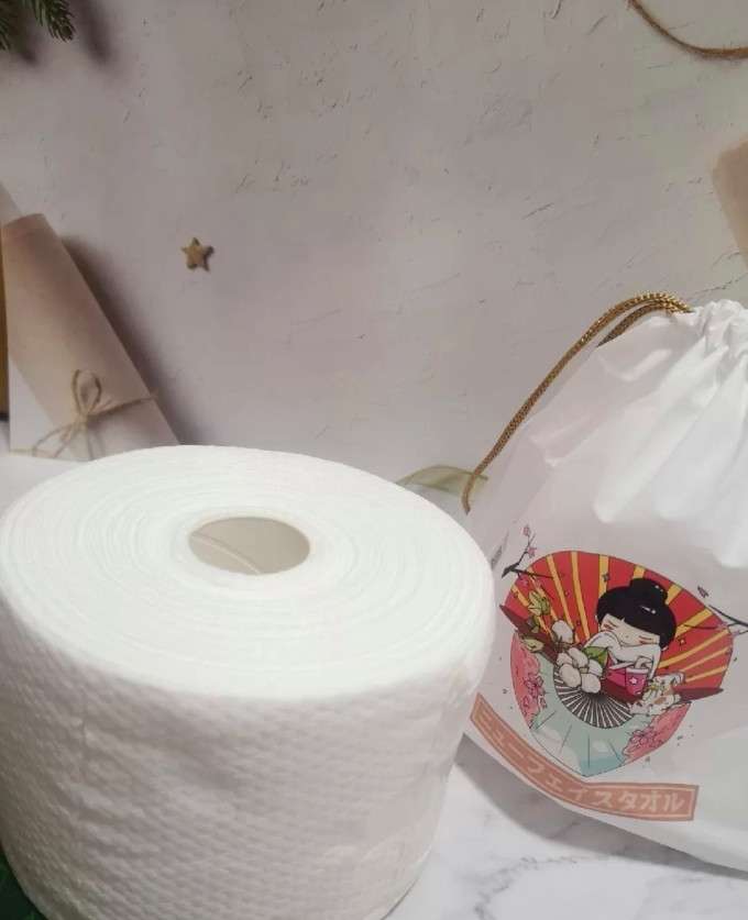 牧小苫化妆棉