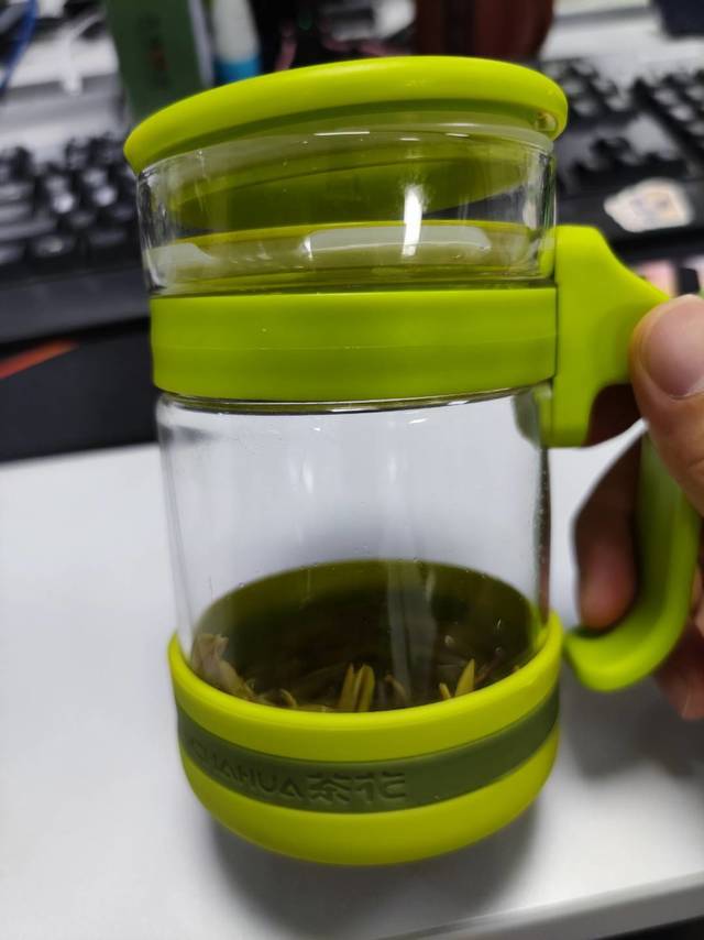 玻璃杯才是喝茶的好工具