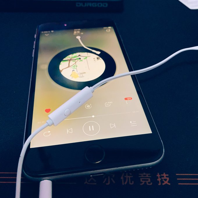 手机耳机