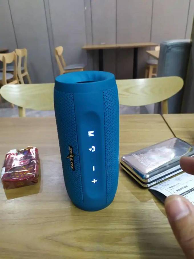 狂热者蓝牙音箱