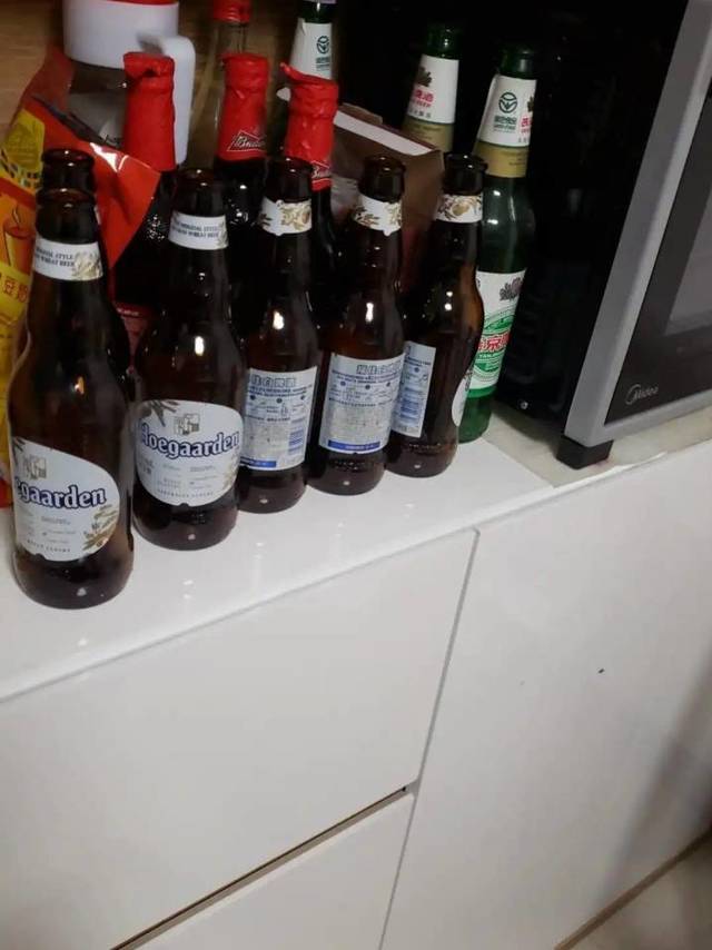 啤酒