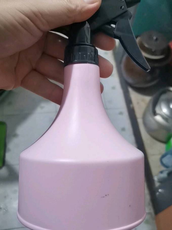 格具浇水壶