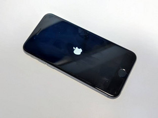 苹果钉子户-销量之王 iPhone6S