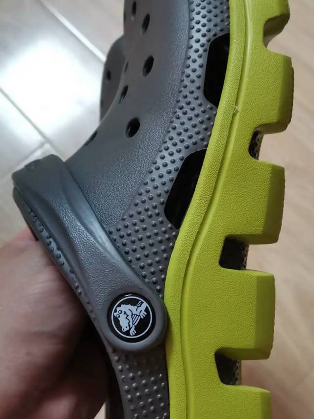 骆驰运动迪特情侣沙滩鞋