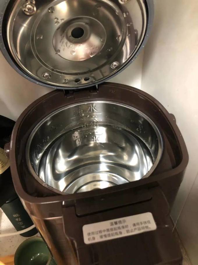奥克斯电水壶