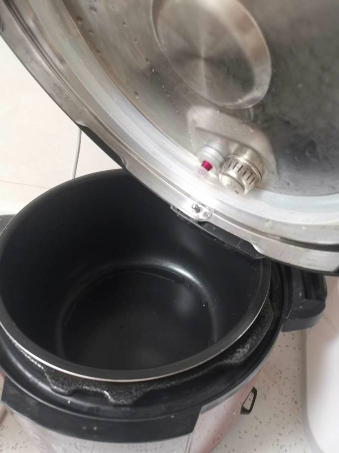 美的电压力锅