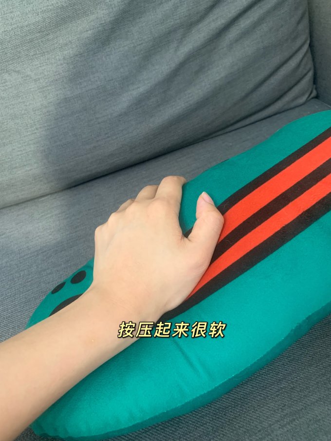 靠垫靠枕