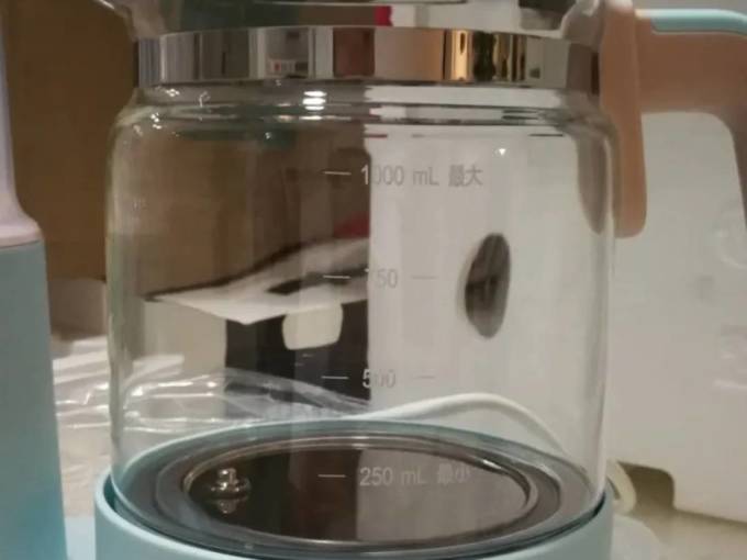 小熊电水壶