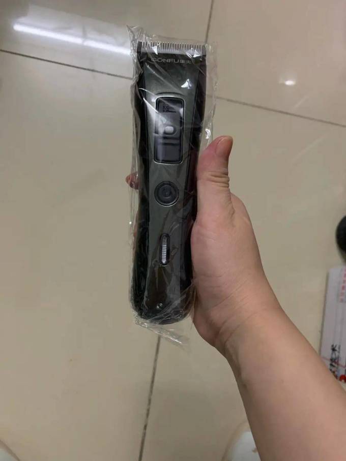 康夫电动理发器
