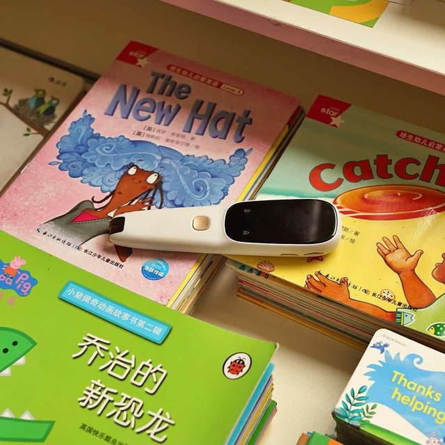 开学三年级，孩子用奇布奇布词典笔先把双语绘本学了一遍（带书籍分享）