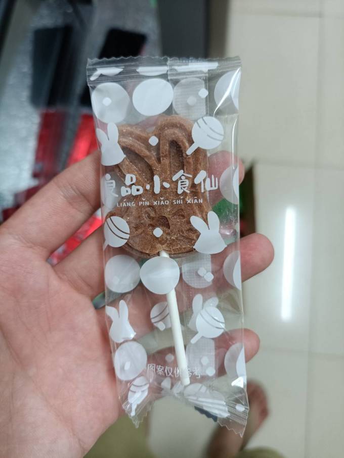 良品铺子宝宝零食