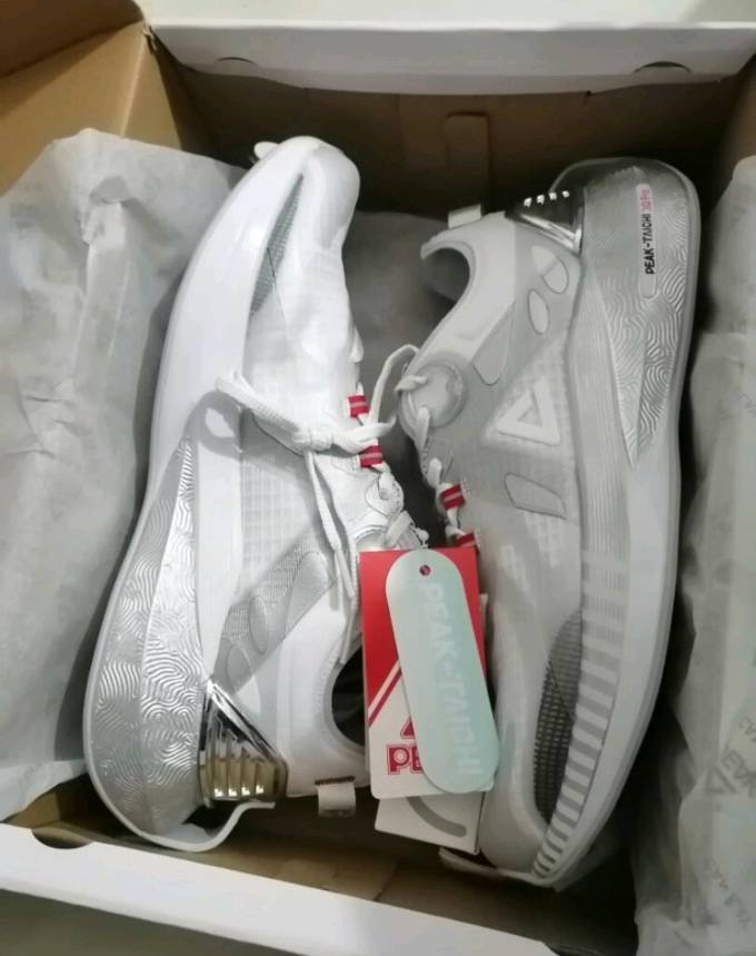 休闲运动鞋