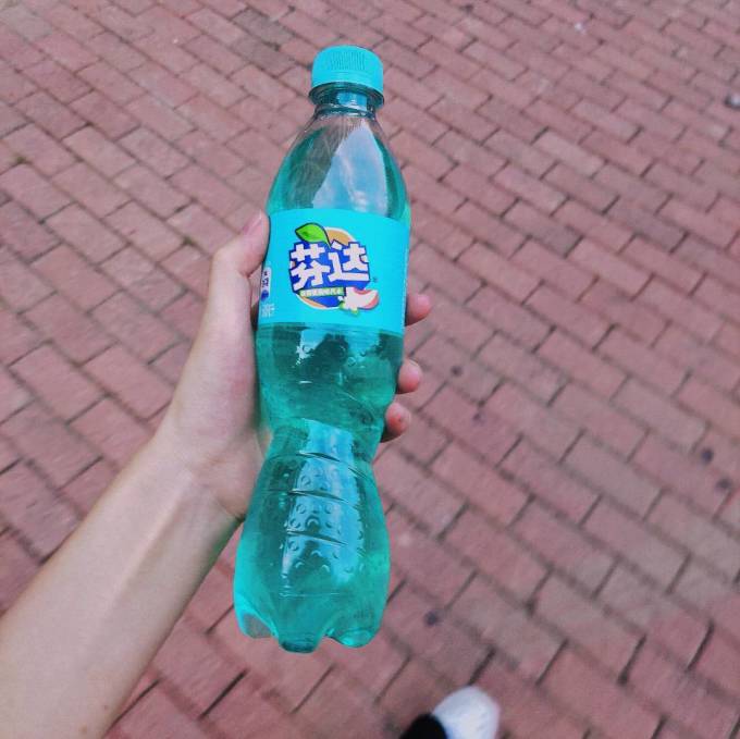 芬达碳酸饮料