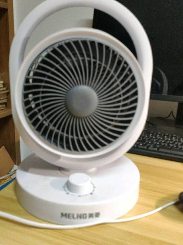 美菱空气循环扇，桌面神器之一