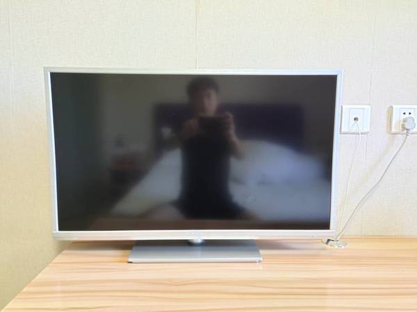 仍然服役的康佳老款电视