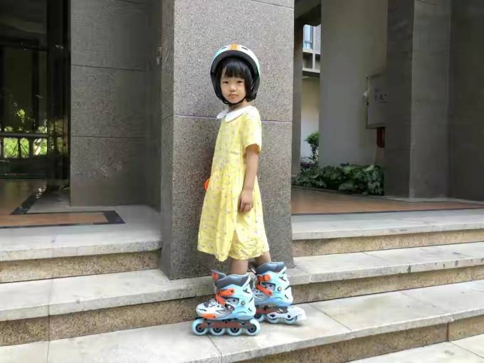 柒小佰轮滑运动