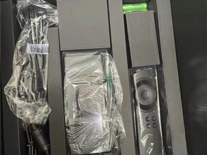 坚果投影投影仪
