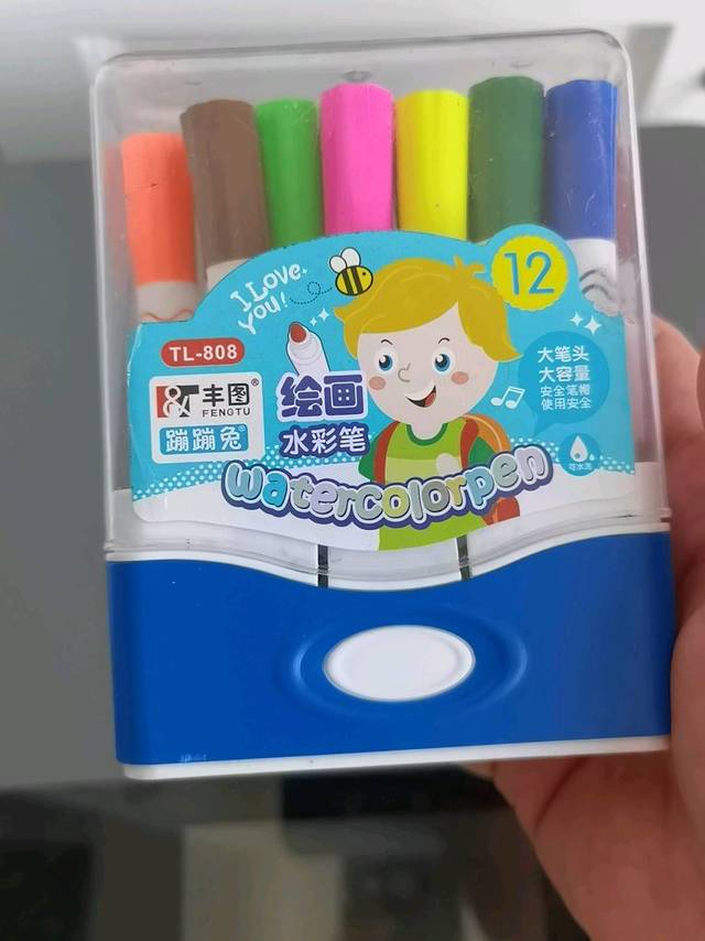 丰图12色水彩笔