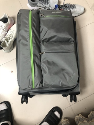 很不错客服很负责认真，完美解决我的问题