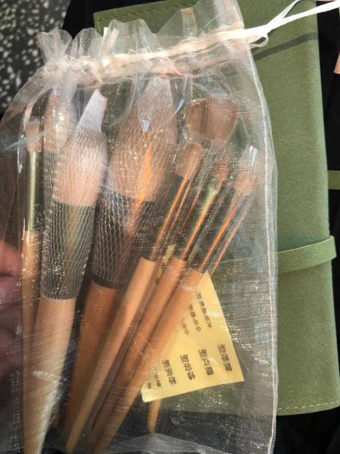 美杜化妆刷
