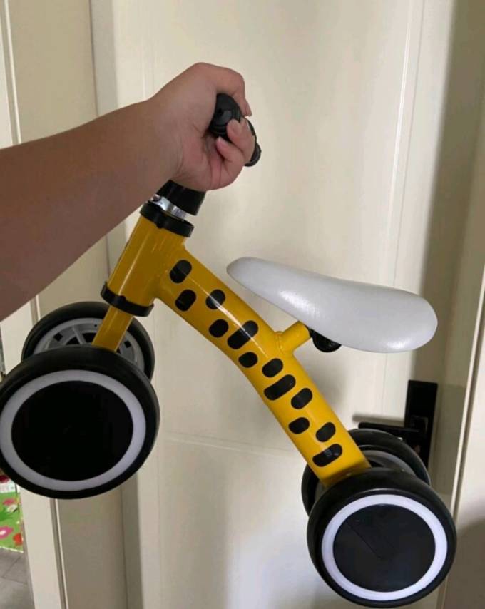 学步车