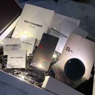 主打纯净彩妆概念的国产品牌