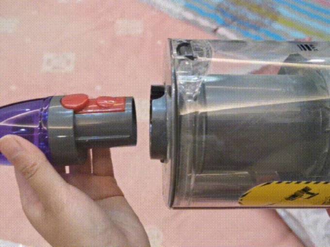 戴森吸尘器