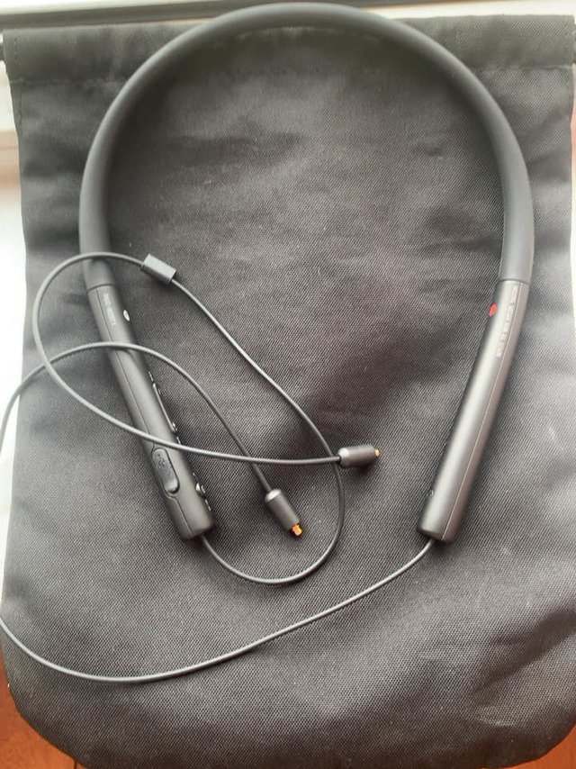 Sony没有耳机的耳机圈也能卖钱