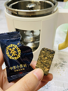 中茶安化黑茶尝鲜，小小一颗，方便又好喝