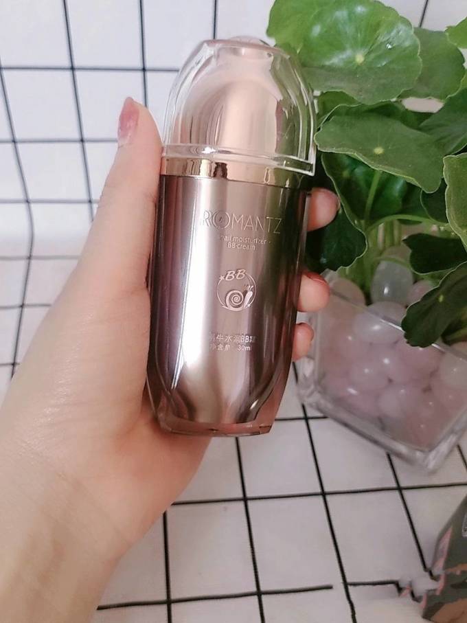 蜗牛粉底液