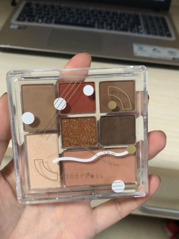 judydoll橘朵七巧板玩趣七色眼影高光腮红修容多功能