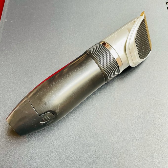 日威电动理发器