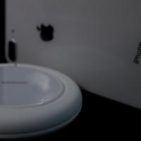 买不起iPhone12，我就只能改装搭配一个绿联磁吸充电器