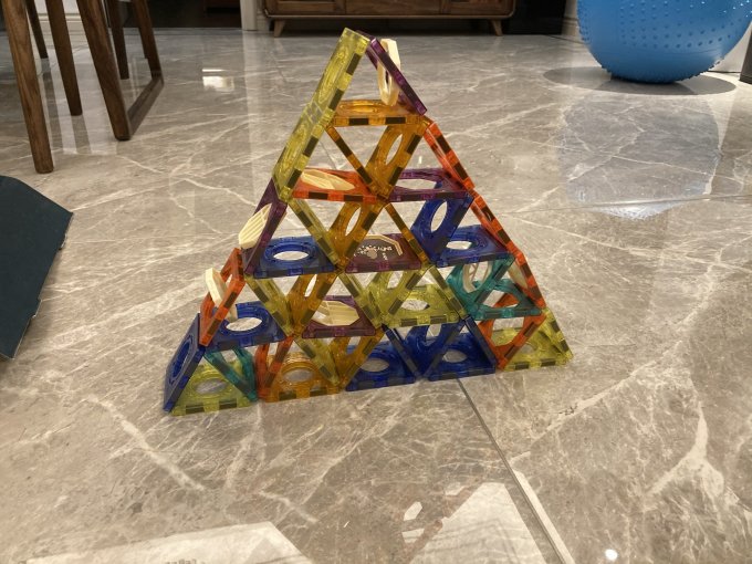 益智玩具