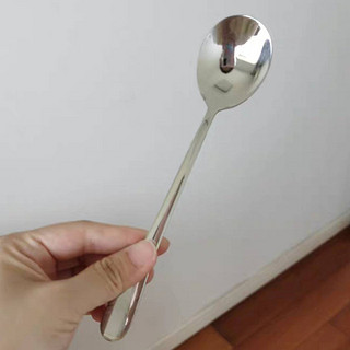 这个勺子材质还可以，做工精美实用方便携带