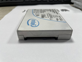 Intel P4600 U2固态硬盘晒单