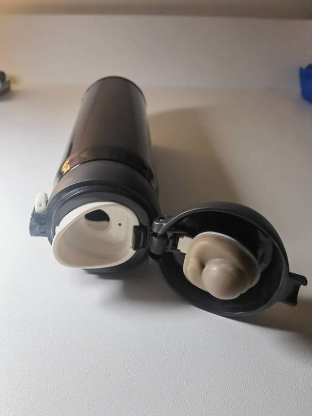 专有保温杯刻字错加引号，笑后使用感觉良好