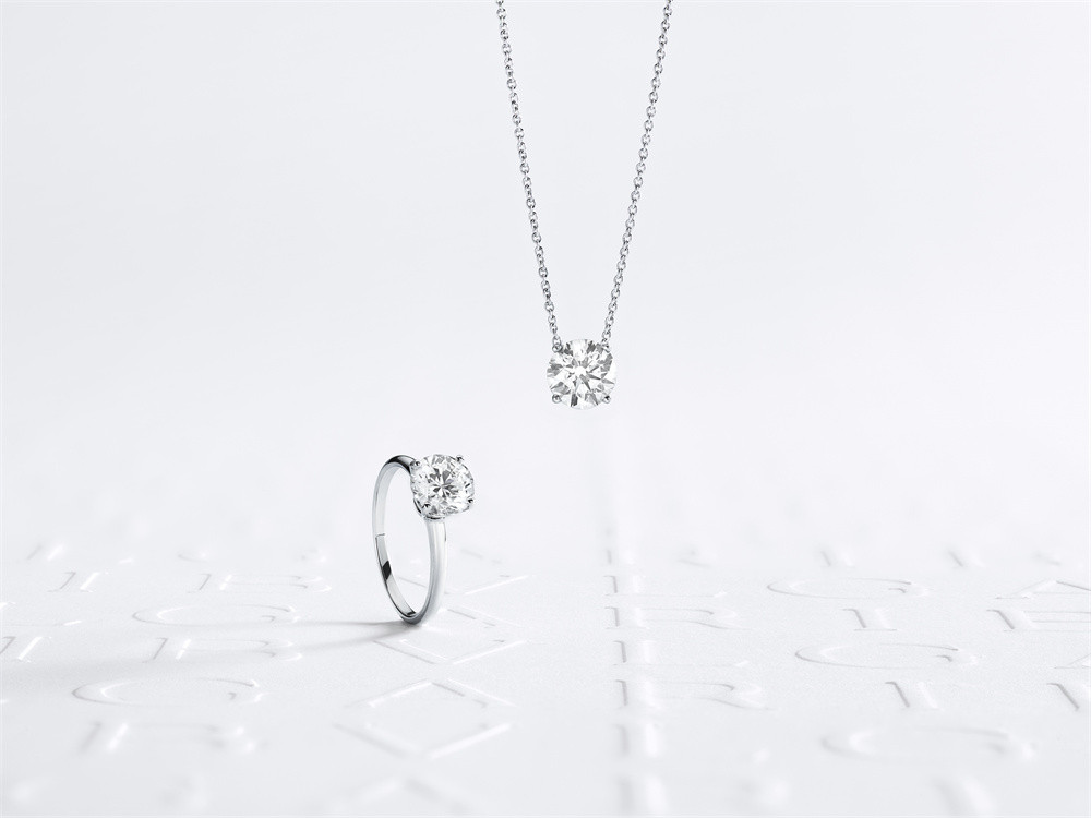 「婚嫁」从“买的起”进阶“买的好”，当璀璨钻石邂逅匠心设计