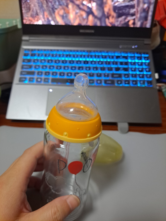 普通奶瓶
