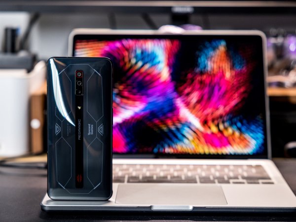 nubia努比亚红魔6spro5g游戏手机12gb256gb