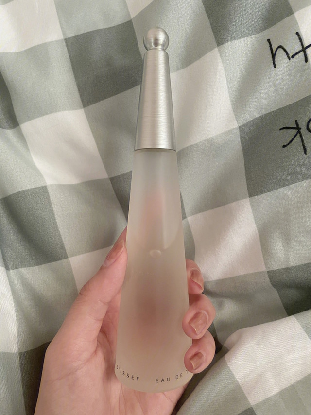 呜呜满足了今天上班男神问我喷的什么香水!