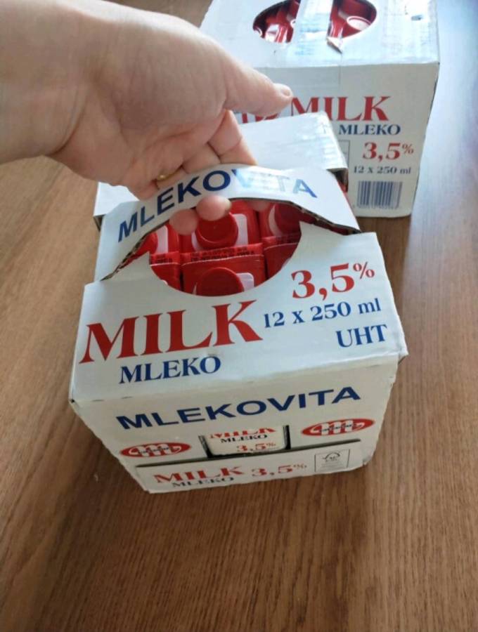妙可常温牛奶